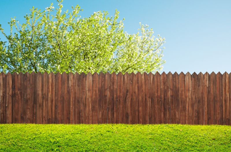 Fence Installation Challenges in Summer
